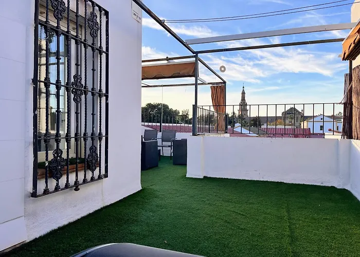 Plaza Espana Family House